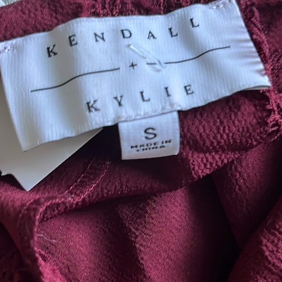 Kendall & Kylie - Maroon Lace Side Tie Romper - Picture 6 of 7